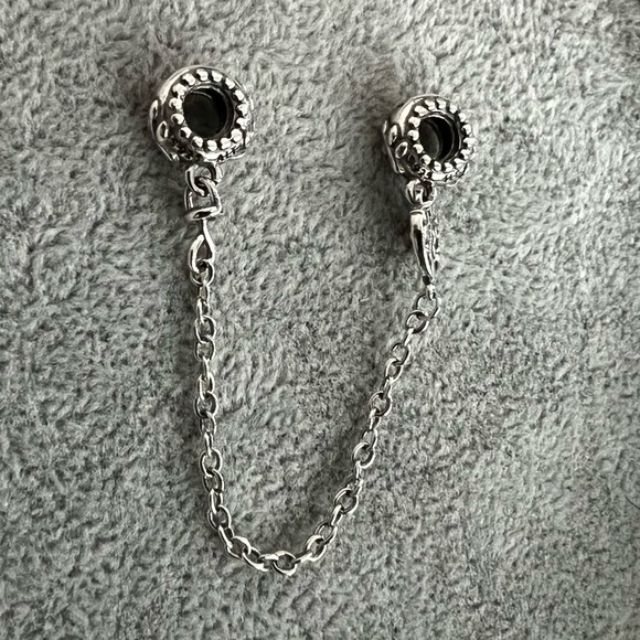 PANDORA Heart Family Tree Safety Chain Charm - Picture 4 of 4